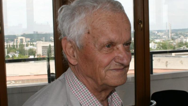 Maestrul Vladimir Beșleagă, Cetățean de Onoare al municipiului Chișinău, la venerabila vârstă de 93 de ani